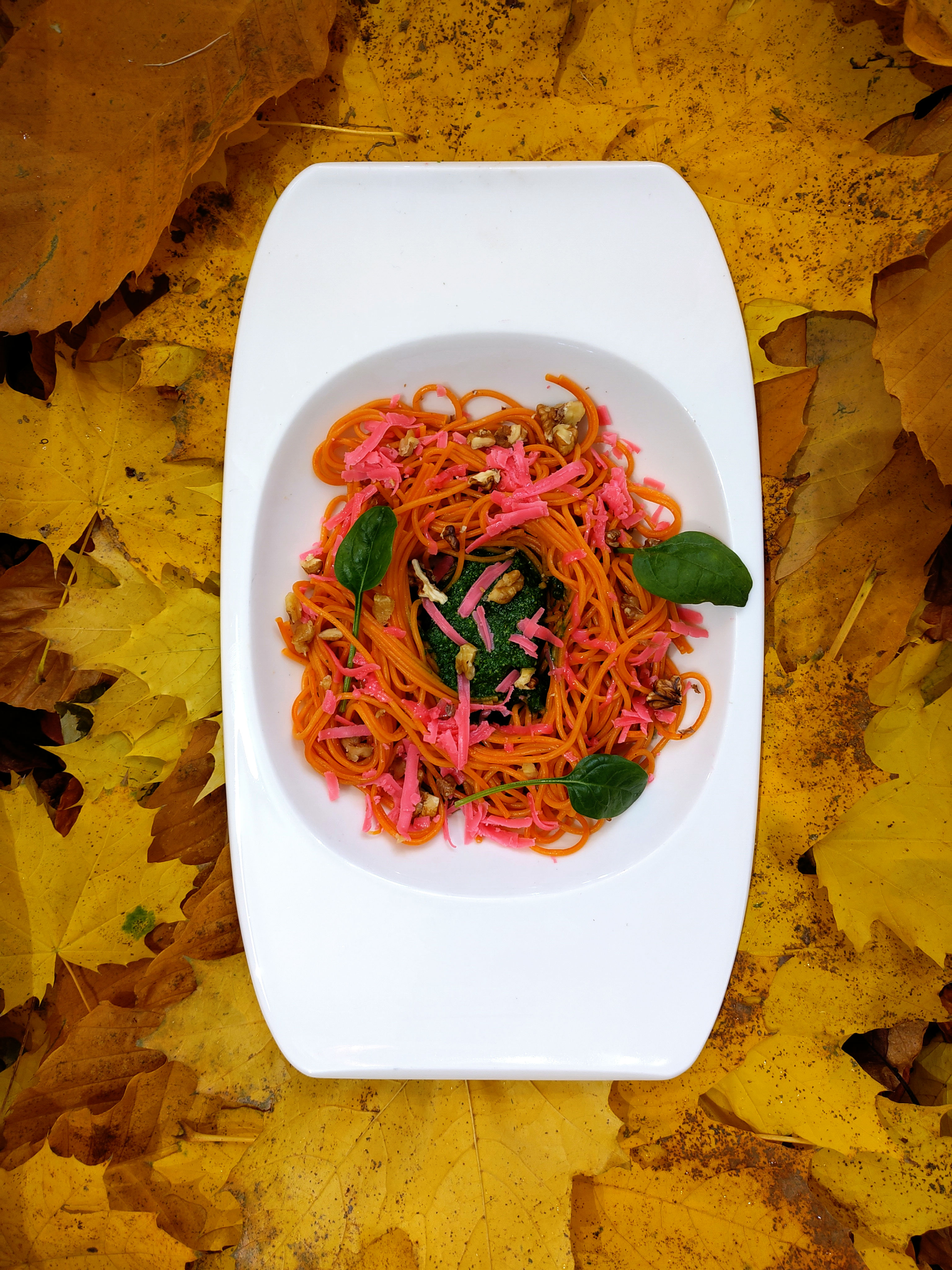 recette végétarienne spaghettis quinoa tomates avec pesto d'épinards et fromage pink queen