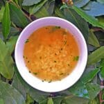 recette de pâtes alphabet, bouillon de légumes et bouquet garni